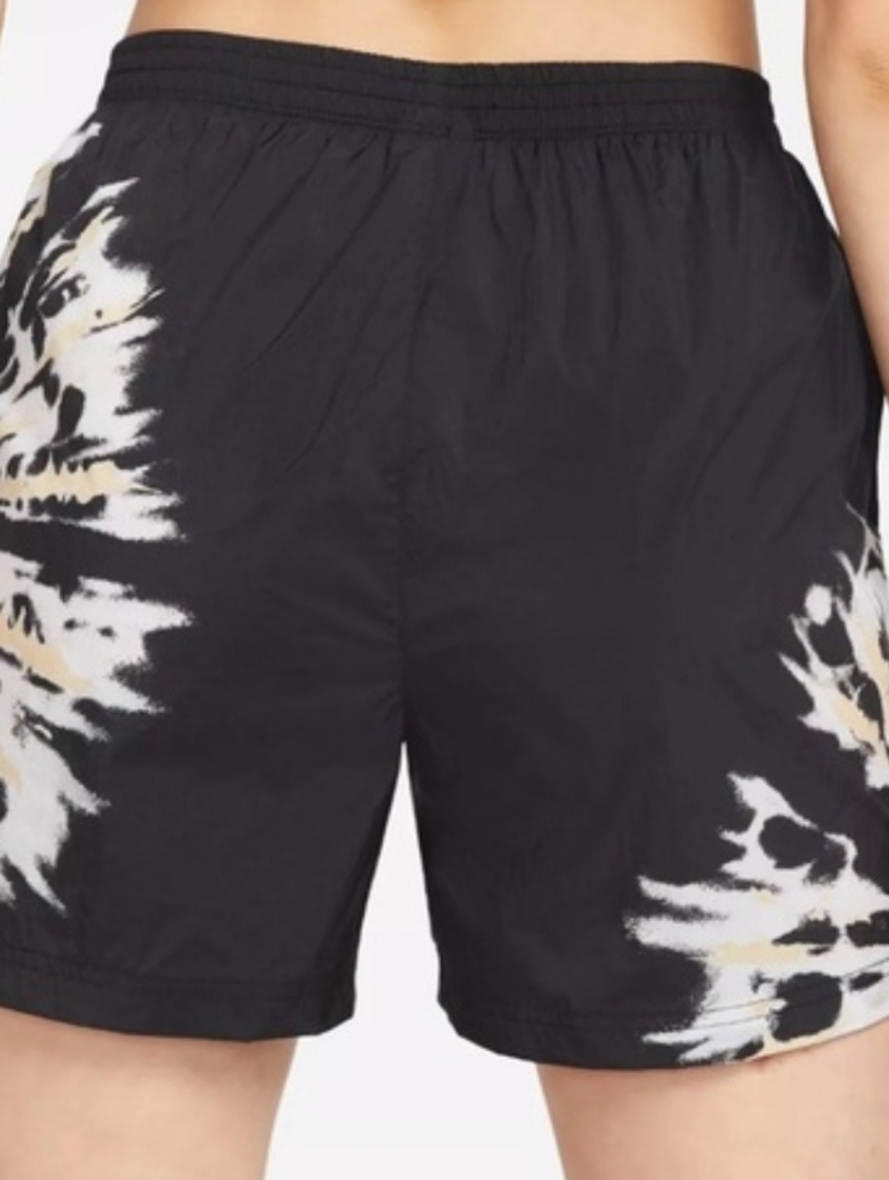 Nike Women's Black & White Sunburst Graphic Woven Shorts Size L NWT
